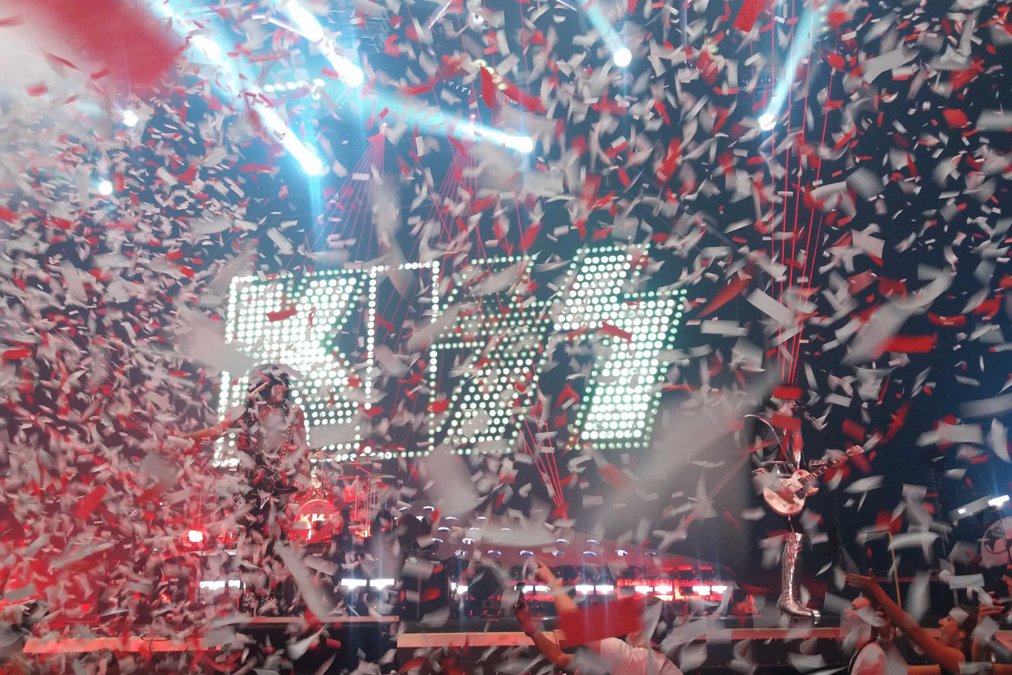 Kiss Sets Amsterdam On Fire During End Of The Road Tour