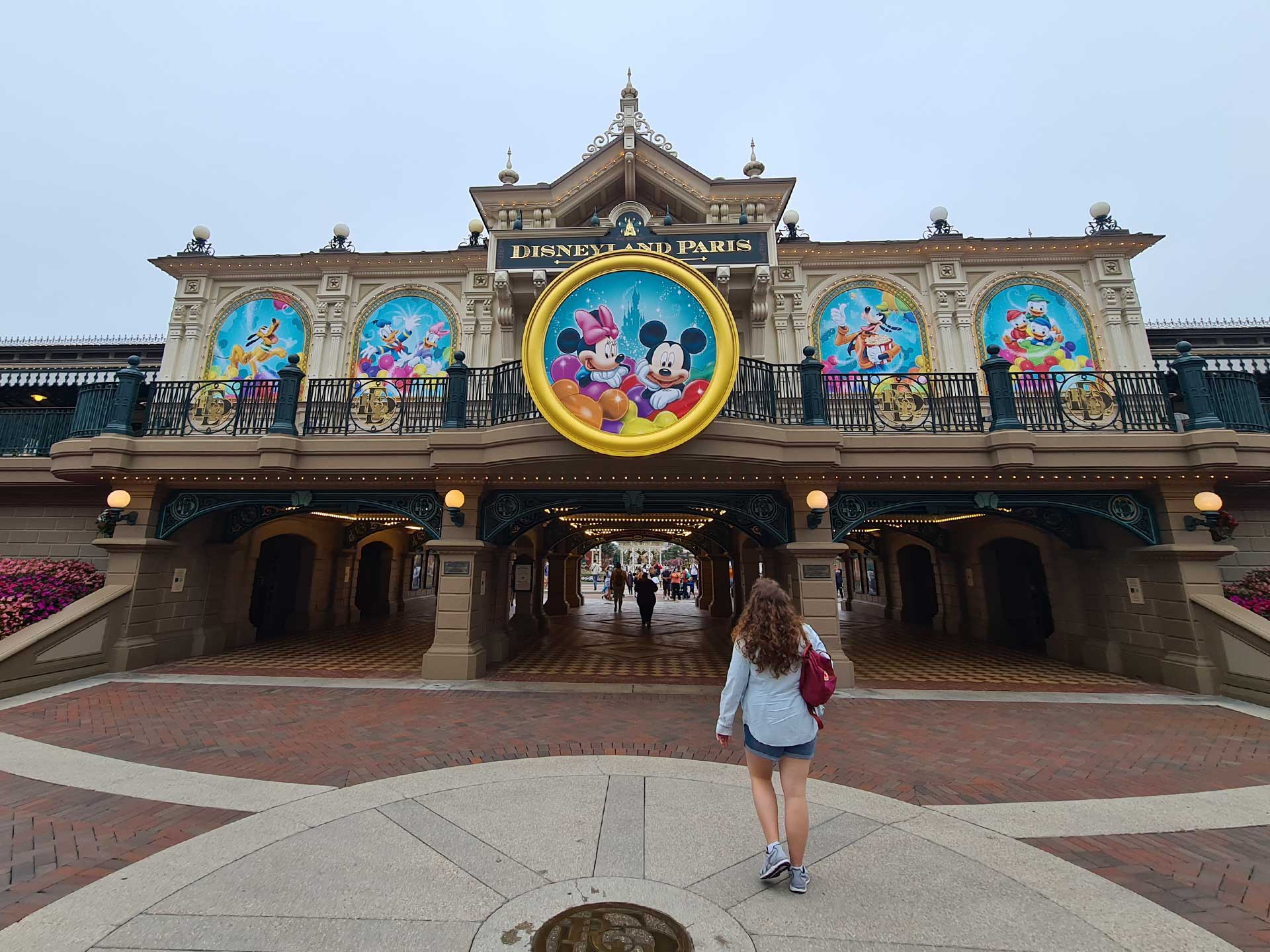 Disneyland Paris Train Station